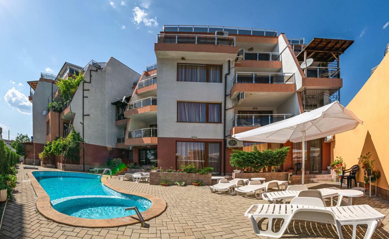 The Monkee * Sveti Vlas
